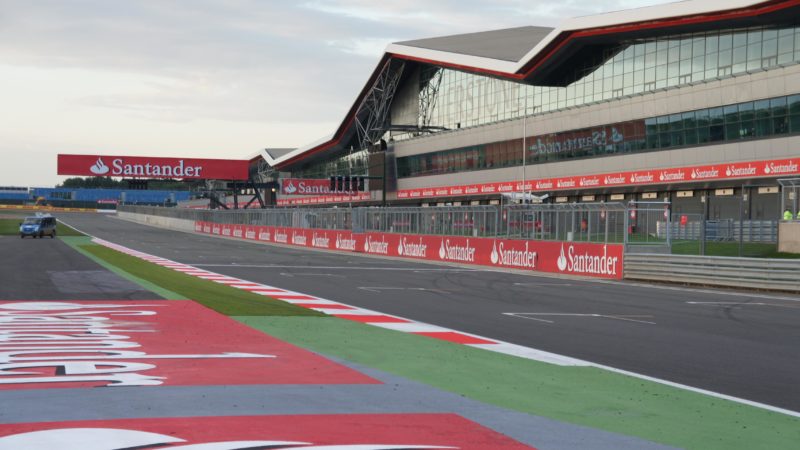 FIA track markings by Roadgrip