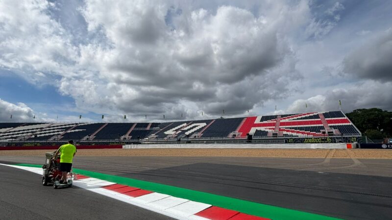 F1 Silverstone track marking roadgrip