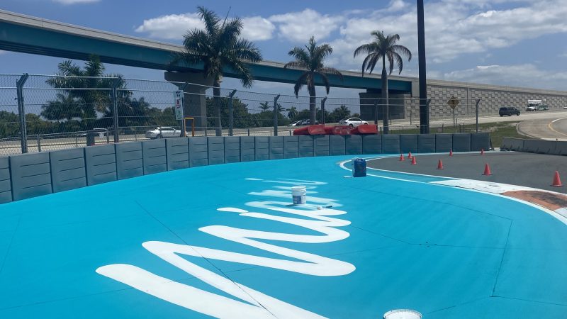 F1 track painting roadgrip miami