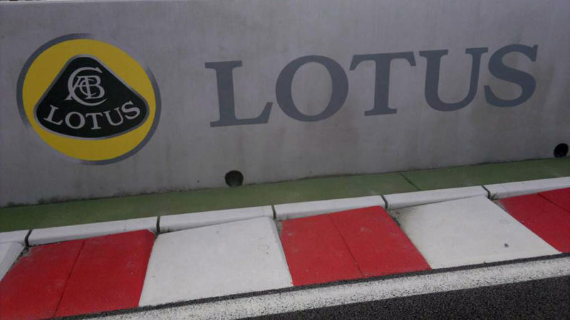 Lotus Test Track Markings
