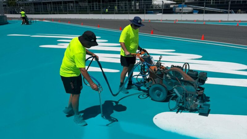 Surface branding miami F1
