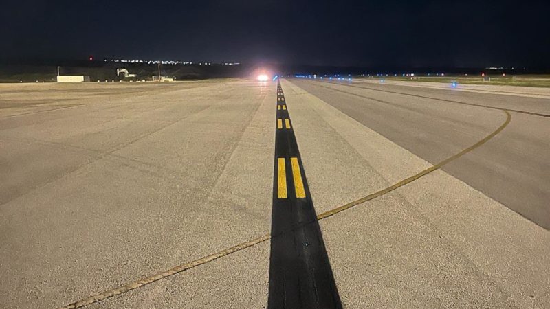 airfield marking curacao roadgrip