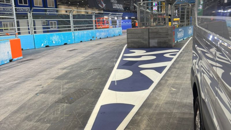 excel london racing circuit roadgrip