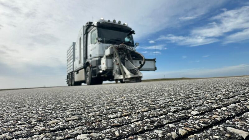 grooved runway roadgrip