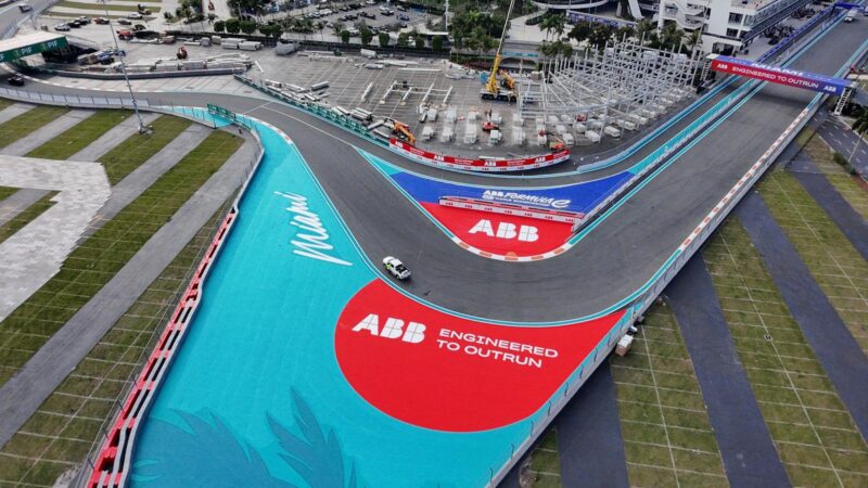 hard rock miami track design roadgrip