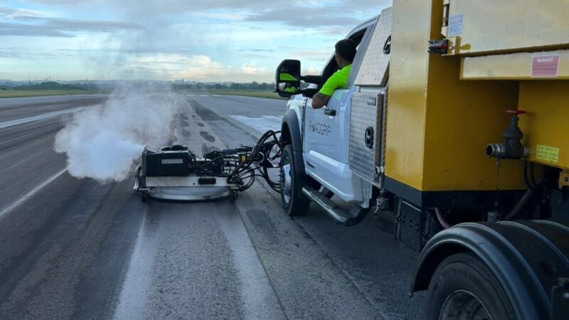 high pressure water blasting airfield maintenhigh pressure water blasting airfield maintenanceance