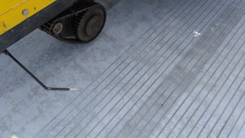 how to groove concrete runways