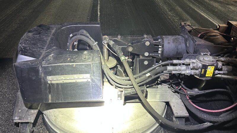 how to remove runway rubber