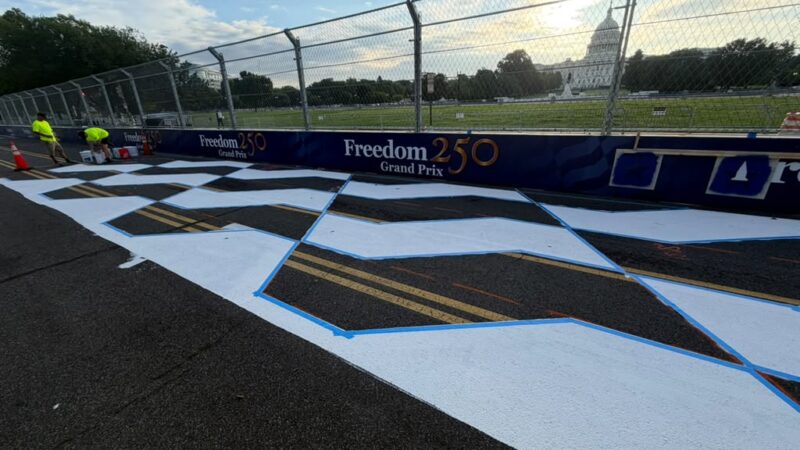 installing indycar track in washington roadgrip