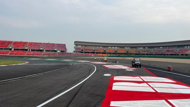 international racing circuit painting roadgrip