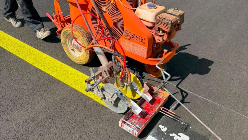 line marking for f1 at the madring