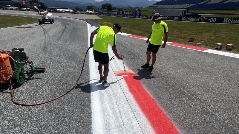 line painting roadgrip