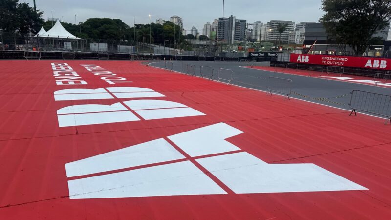 motorsport circuit branding roadgrip