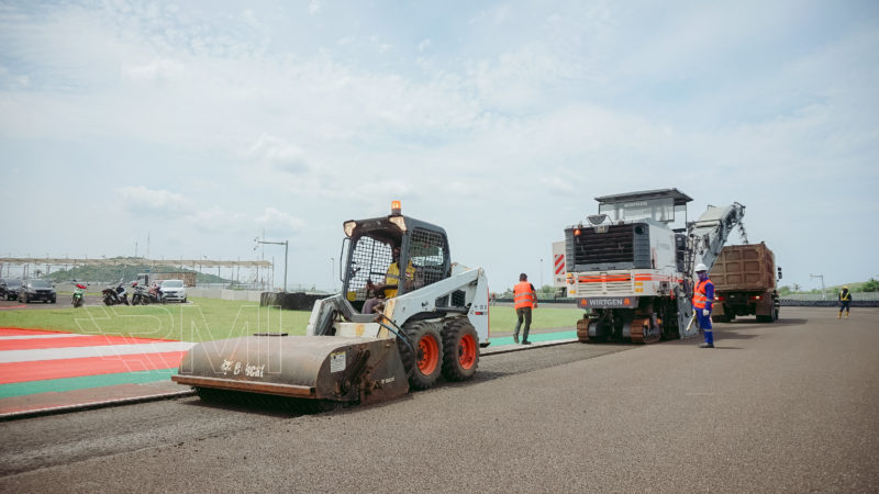 motorsport track construction roadgrip RMI