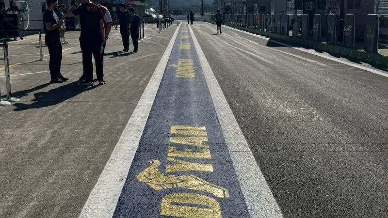 pit lane installation painting roadgrip japan
