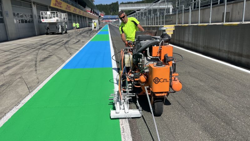 pit lane line marking roadgrip austria