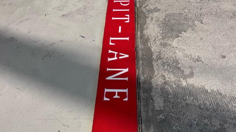 pit lane painting roadgrip