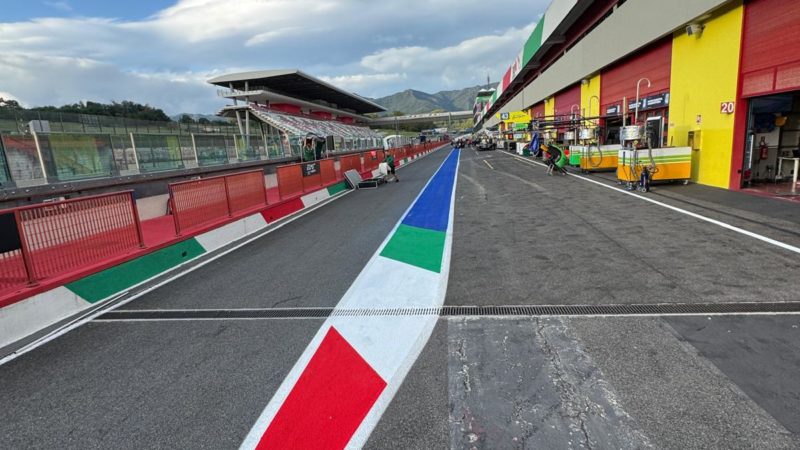 pitlane branding italy roadgrip