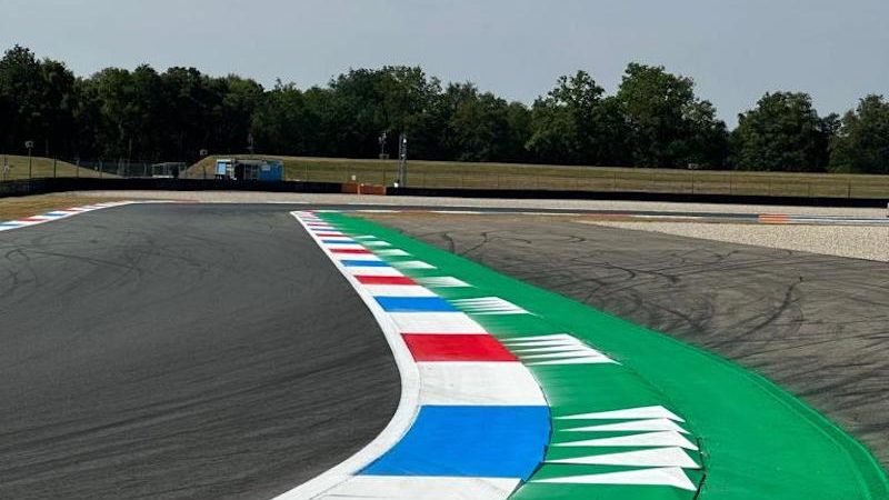 race circuit painting roadgrip assen motogp