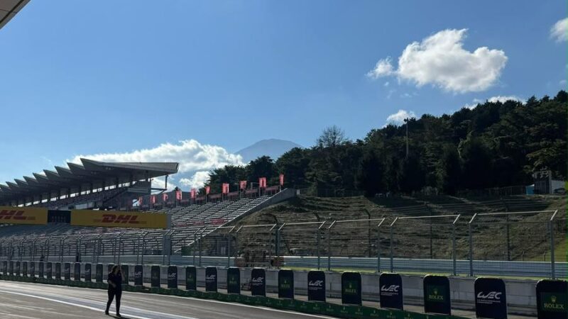 race track line marking japan