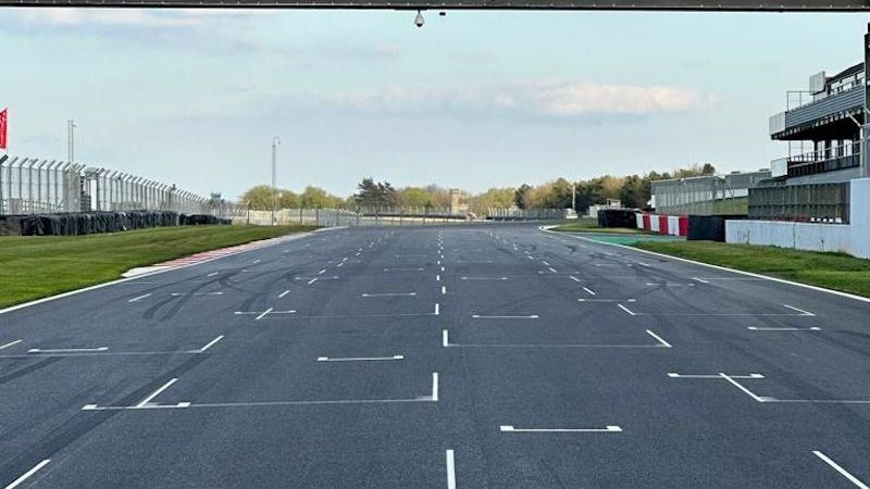 race track painting donington roadgrip