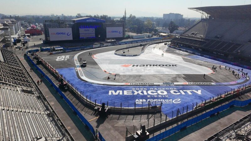race track painting formula e mexico