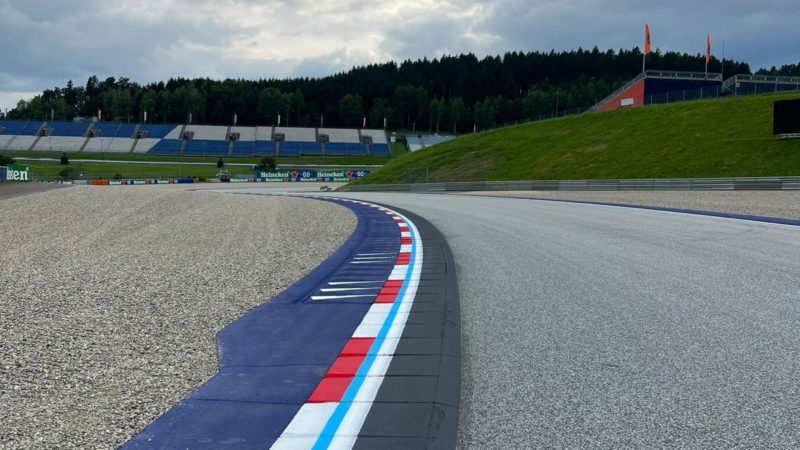 race track red bull ring line painting