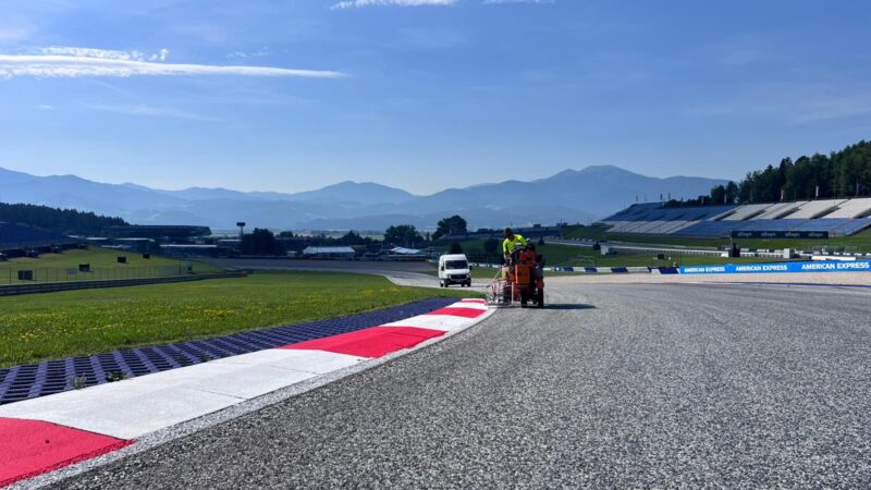 racing circuit marking roadgrip red bull ring