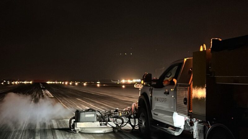 removing rubber from runways