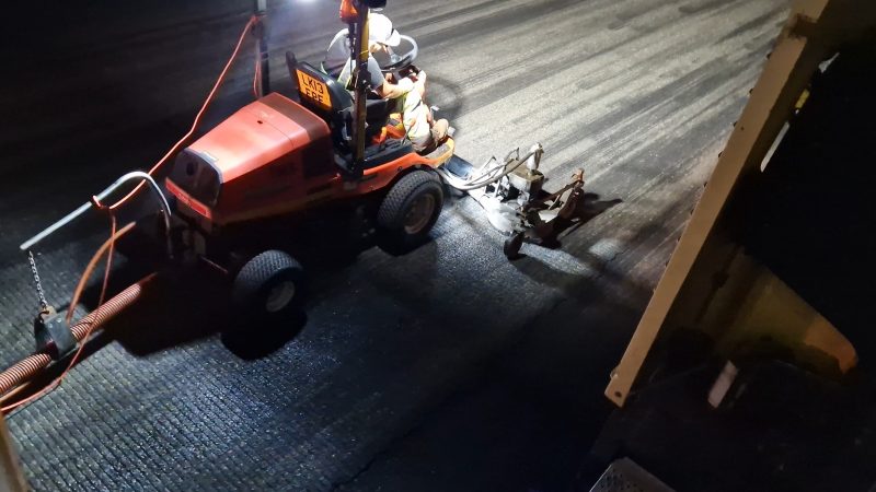 removing rubber from runways roadgrip