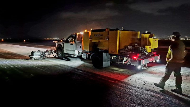 removing runway markings roadgrip