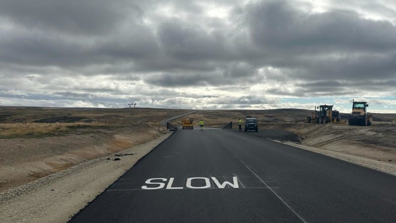 road marking slow roadgrip