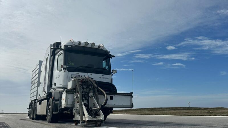 roadgrip removing runway markings