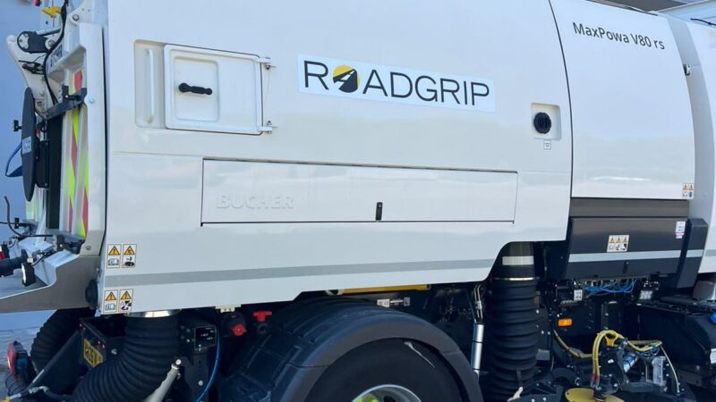 roadgrip track cleaning f1