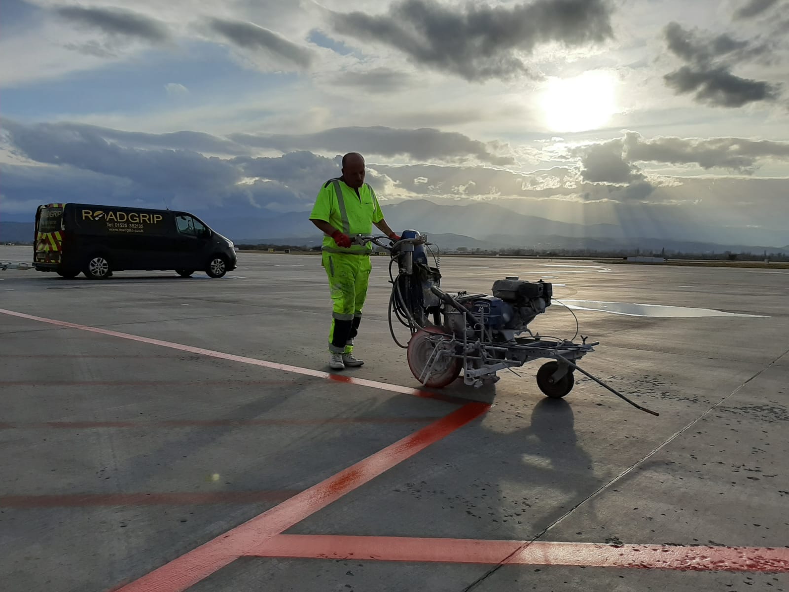 roadgrip van airfield line marking