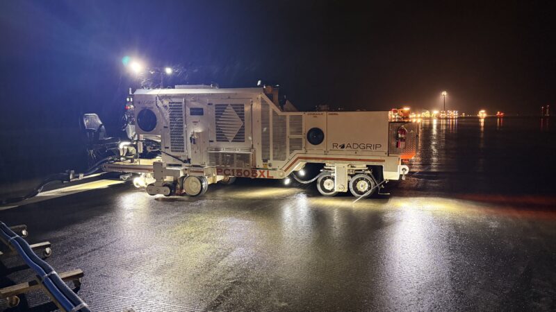 runway grooving for bad weather