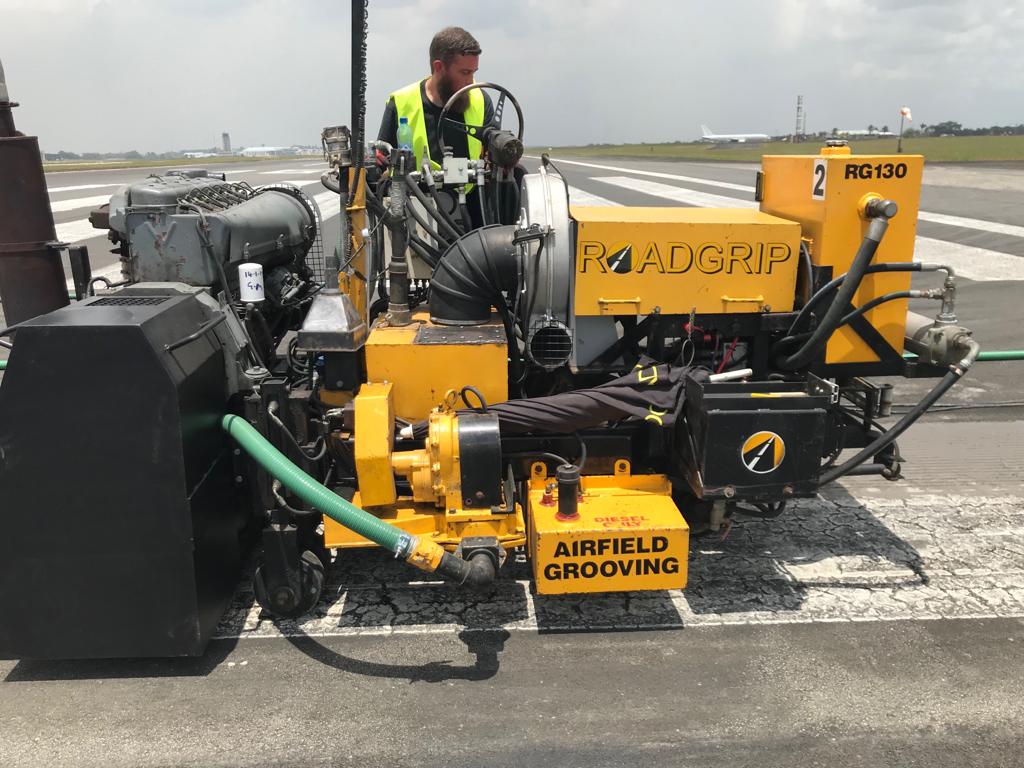 runway grooving machine roadgrip