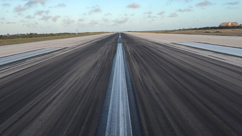 runway rubber deposits removal
