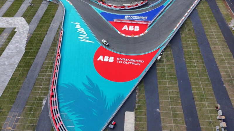 sports track painting comapny roadgrip