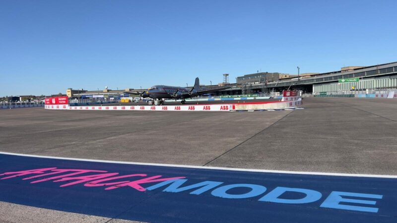 temporary race circuit painting roadgrip berlin