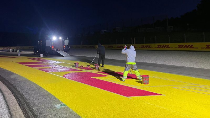 track branding at night roadgrip