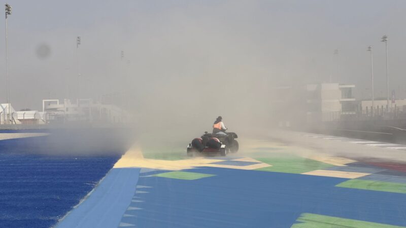 track cleaning desert sand roadgrip