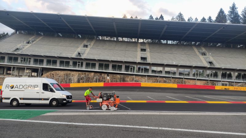 track painting motorsport roadgrip spa