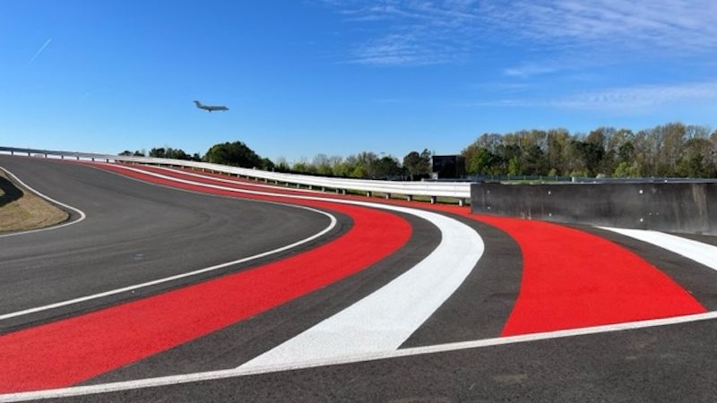 track run off design porsche roadgrip