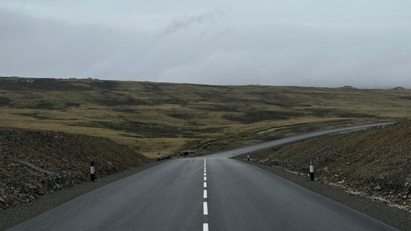 white lining falklands roadgrip